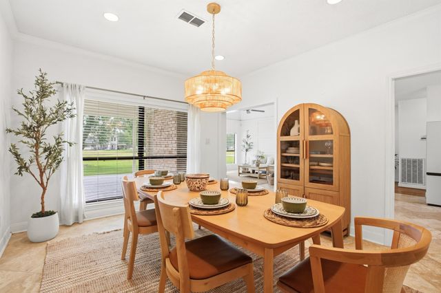 7714 Par Five Drive, Humble, TX 77346