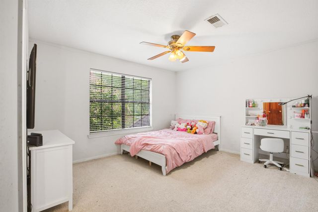 7714 Par Five Drive, Humble, TX 77346