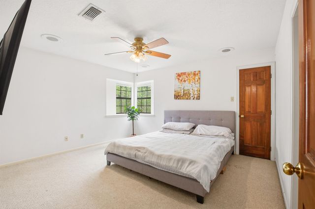 7714 Par Five Drive, Humble, TX 77346