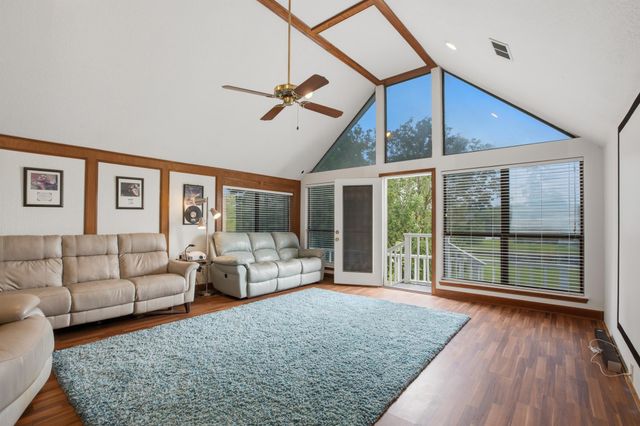 7714 Par Five Drive, Humble, TX 77346