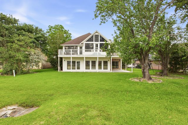 7714 Par Five Drive, Humble, TX 77346