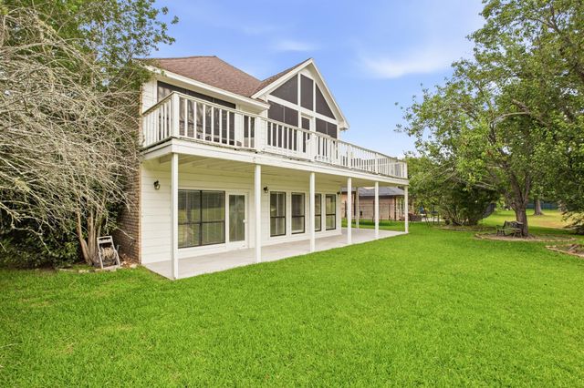 7714 Par Five Drive, Humble, TX 77346