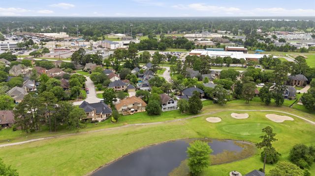 7714 Par Five Drive, Humble, TX 77346