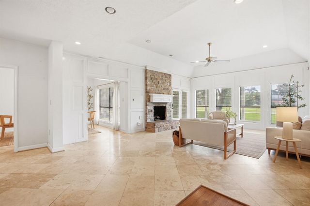 7714 Par Five Drive, Humble, TX 77346