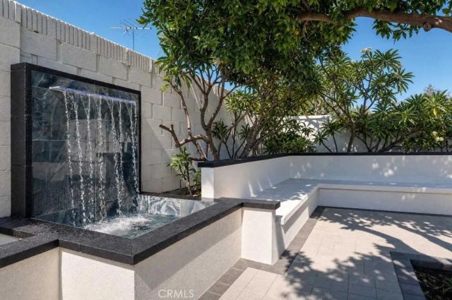 2021 Kristi, Santa Ana, CA 92701