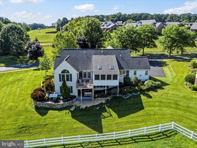 243 S PINE ST, Elverson, PA 19520