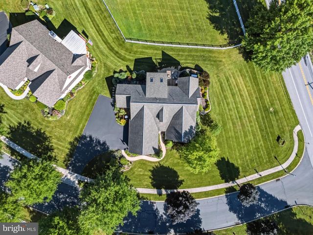 243 S PINE ST, Elverson, PA 19520