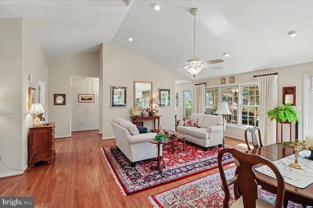 243 S PINE ST, Elverson, PA 19520