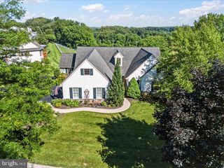 243 S PINE ST, Elverson, PA 19520