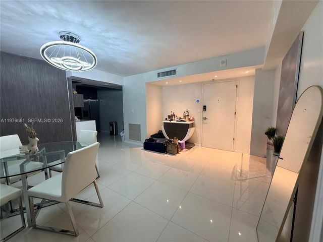 6039 Collins Ave 635, Miami Beach, FL 33140