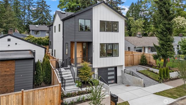 11709 Roosevelt Way NE, Seattle, WA 98125