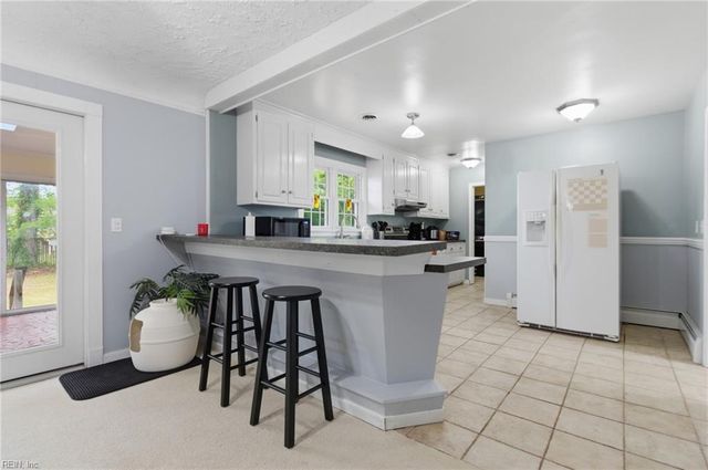 413 Shoreline DR, Hampton, VA 23669