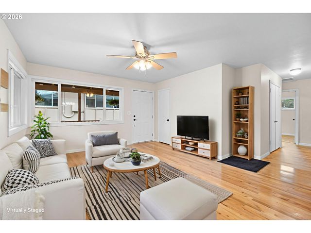 3716 Se 70TH Ave, Portland, OR 97206