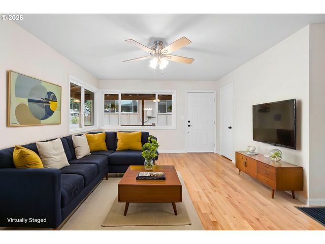 3716 Se 70TH Ave, Portland, OR 97206