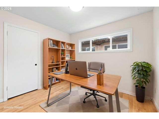 3716 Se 70TH Ave, Portland, OR 97206