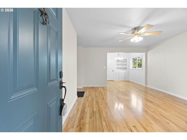 3716 Se 70TH Ave, Portland, OR 97206