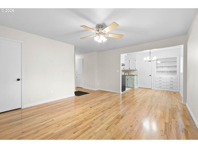 3716 Se 70TH Ave, Portland, OR 97206