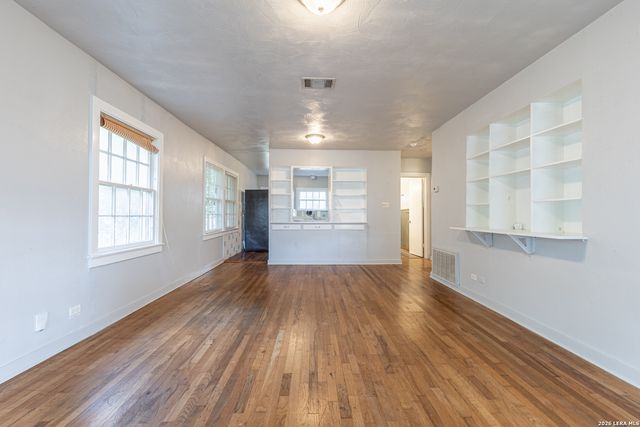 455 MAGAZINE AVE, New Braunfels, TX 78130
