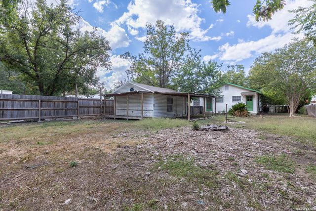 455 MAGAZINE AVE, New Braunfels, TX 78130