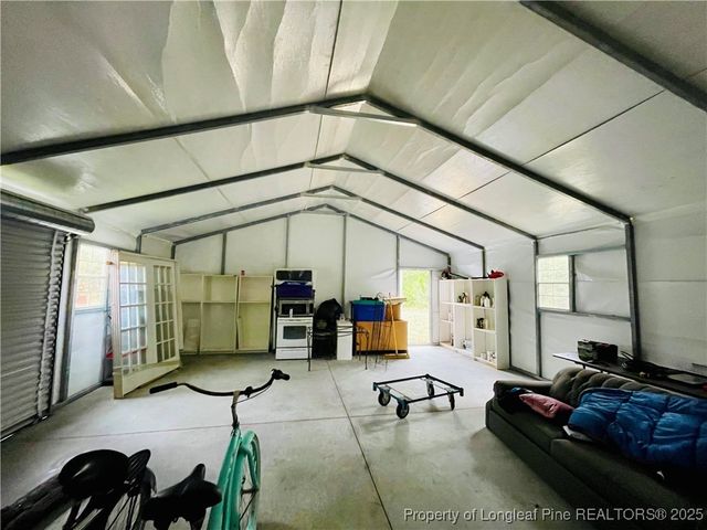 405 S Austin Street S, Maxton, NC 28364