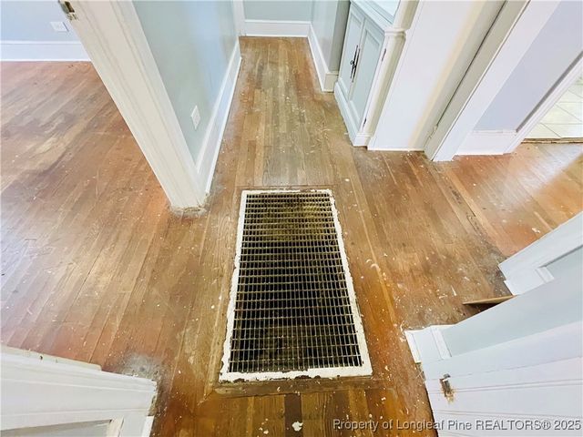 405 S Austin Street S, Maxton, NC 28364