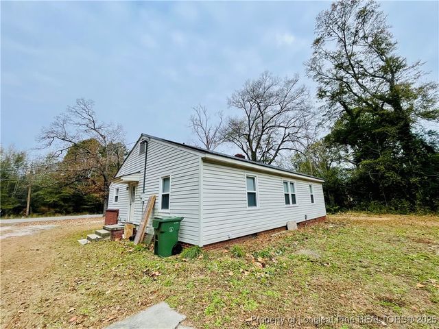 405 S Austin Street S, Maxton, NC 28364