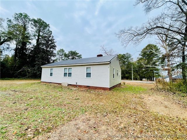 405 S Austin Street S, Maxton, NC 28364