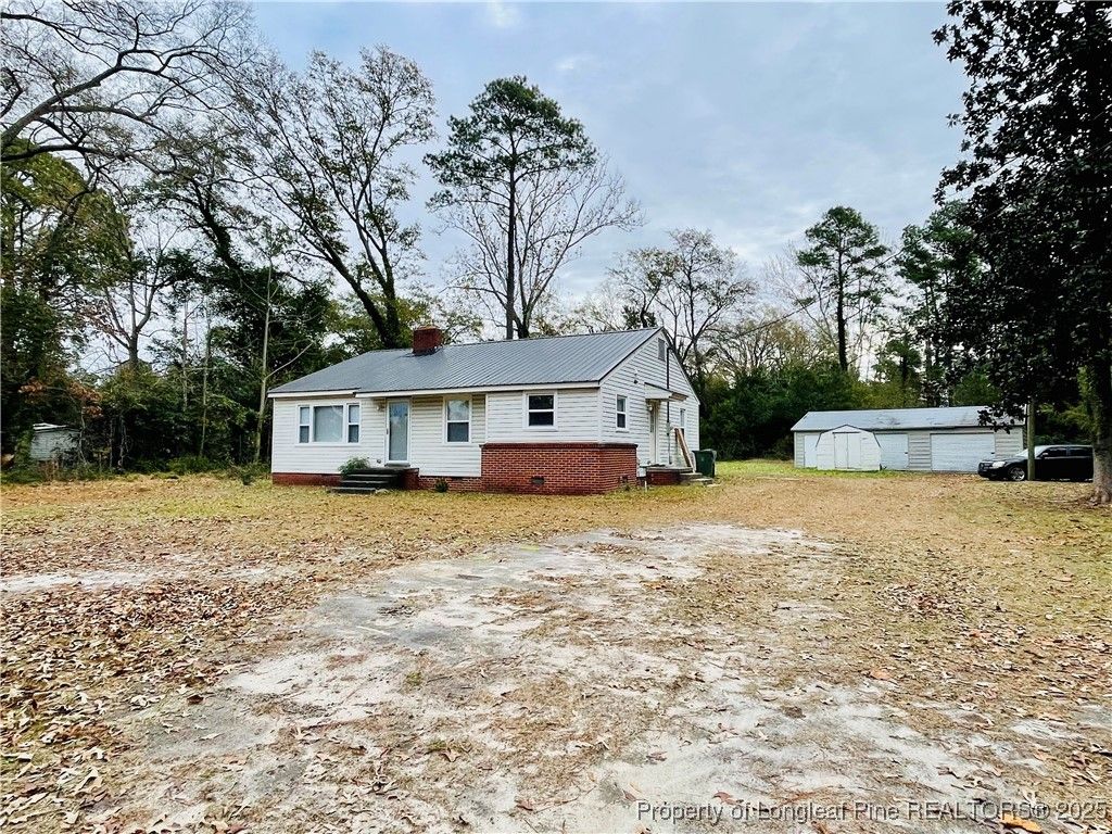 405 S Austin Street S, Maxton, NC 28364 — photo 3