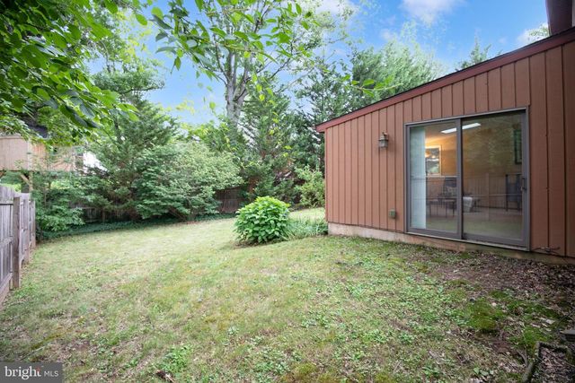 225 PUEBLO RD, Doylestown, PA 18901