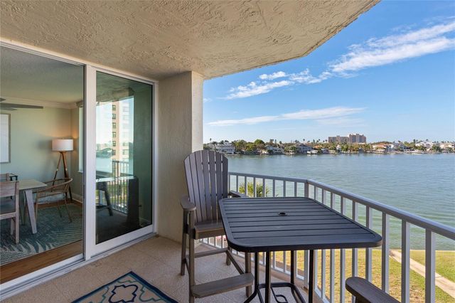 736 ISLAND WAY 406, Clearwater, FL 33767