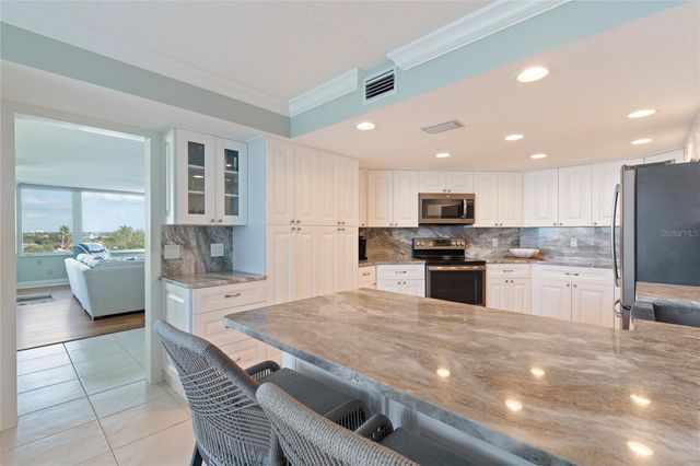 736 ISLAND WAY 406, Clearwater, FL 33767