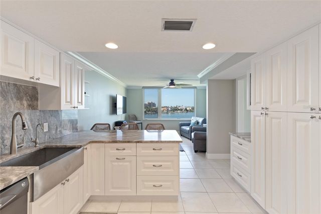 736 ISLAND WAY 406, Clearwater, FL 33767