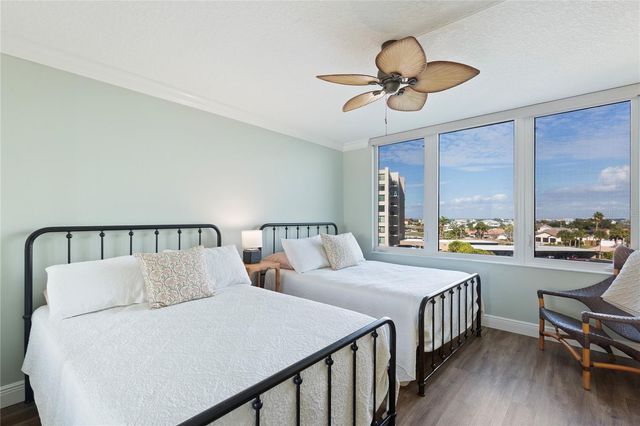 736 ISLAND WAY 406, Clearwater, FL 33767