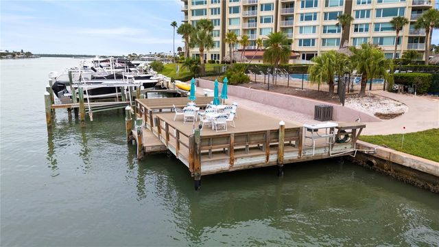 736 ISLAND WAY 406, Clearwater, FL 33767