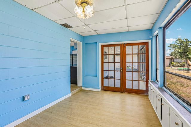 104 E GRAPEFRUIT CIRCLE, Clearwater, FL 33759