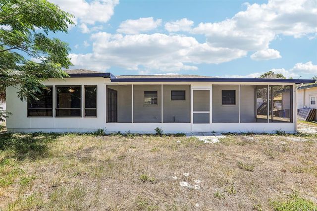 104 E GRAPEFRUIT CIRCLE, Clearwater, FL 33759