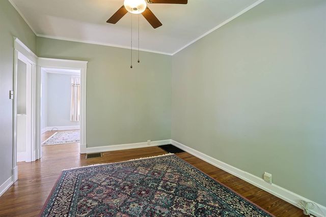 124 W Walnut Street, Southgate, KY 41071