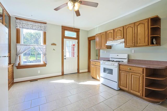 124 W Walnut Street, Southgate, KY 41071
