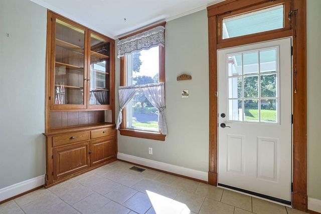 124 W Walnut Street, Southgate, KY 41071