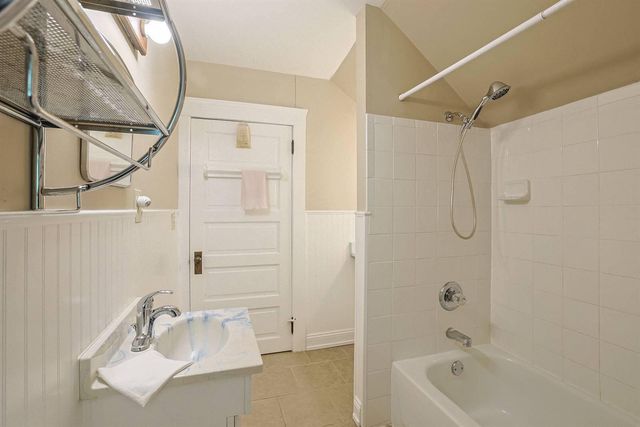 124 W Walnut Street, Southgate, KY 41071