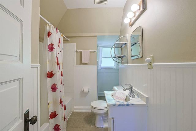 124 W Walnut Street, Southgate, KY 41071