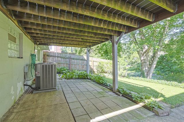 124 W Walnut Street, Southgate, KY 41071
