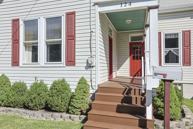 124 W Walnut Street, Southgate, KY 41071