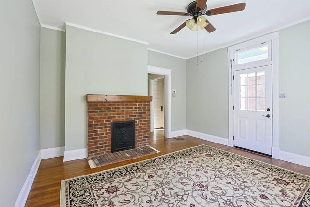 124 W Walnut Street, Southgate, KY 41071