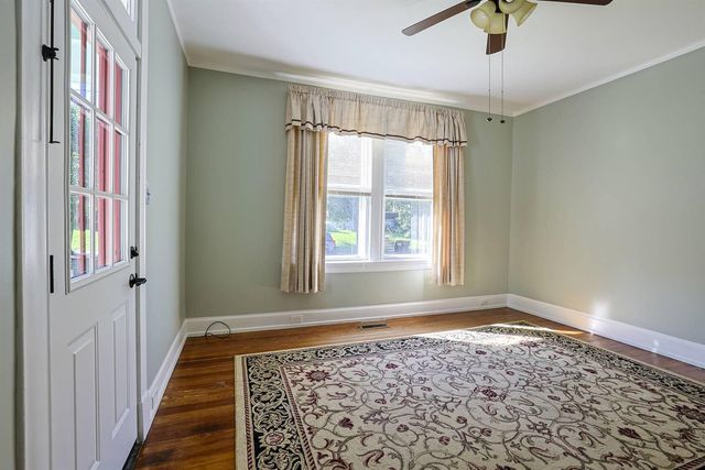 124 W Walnut Street, Southgate, KY 41071
