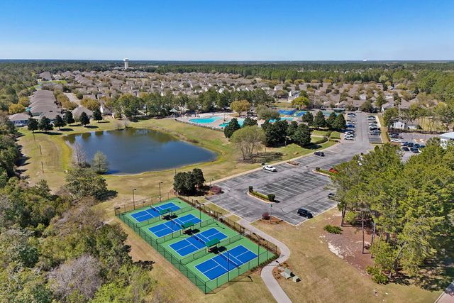 174 Revana Way, Freeport, FL 32439