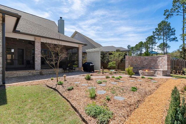 174 Revana Way, Freeport, FL 32439