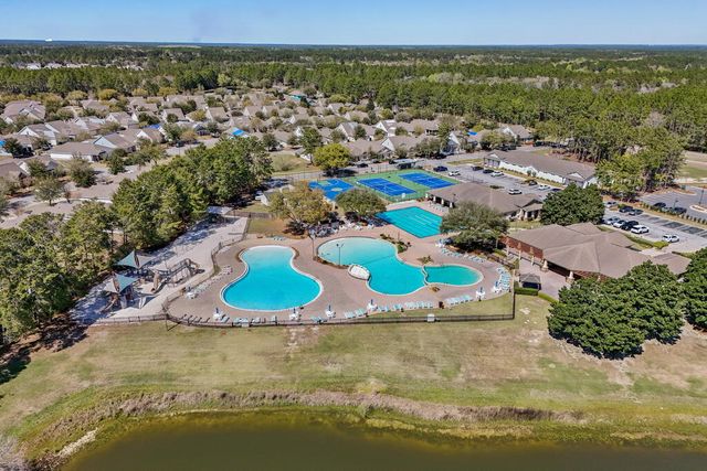 174 Revana Way, Freeport, FL 32439