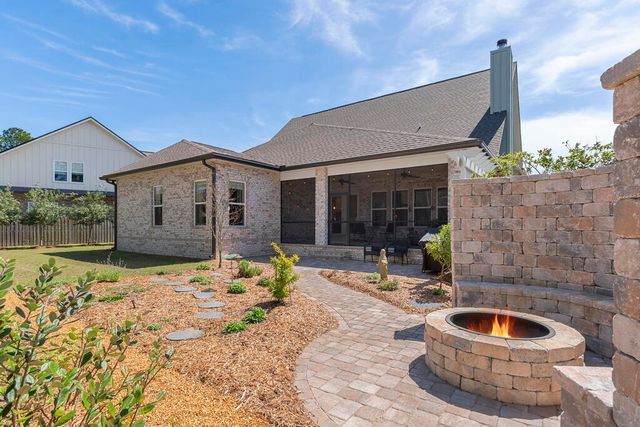 174 Revana Way, Freeport, FL 32439