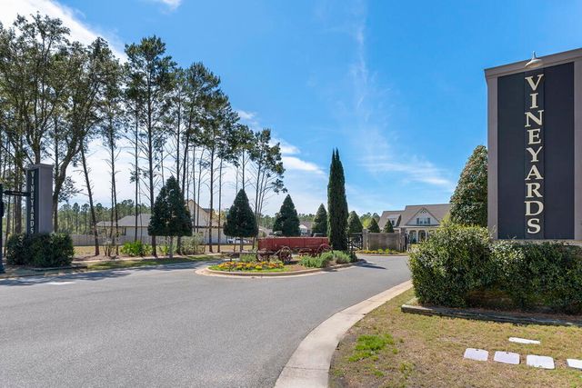 174 Revana Way, Freeport, FL 32439